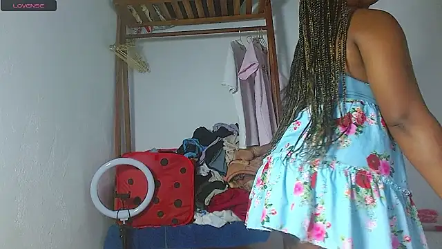 chanellmontes3 online show from April 2026 06:16:01 PM
