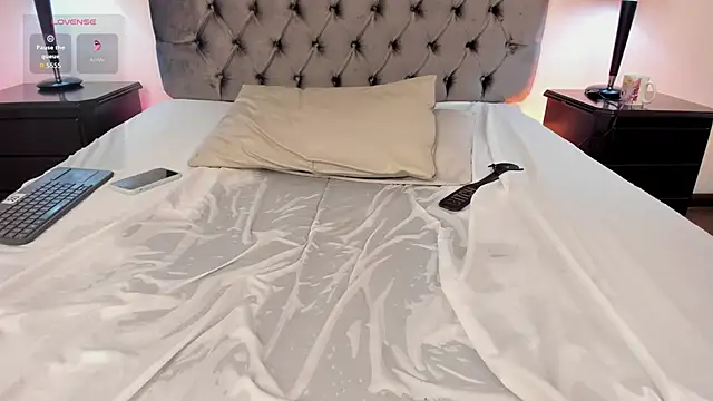 Snapshot of Kiri_Black_ chatting on March 2026 08:26:33 AM Kiri Black online show from March 2026 08:26:33 AM