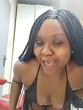 LUNAARXO1 online show from June 2026 01:56:01 AM