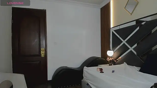 Snapshot of Ambarross_ chatting on March 2026 01:30:01 PM Ambarross online show from March 2026 01:30:01 PM