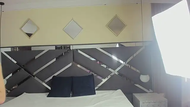 Snapshot of Ambarross_ chatting on March 2026 01:28:01 PM Ambarross online show from March 2026 01:28:01 PM