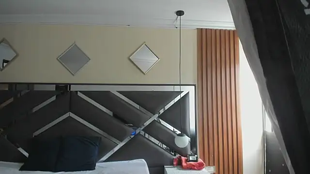 Snapshot of Ambarross_ chatting on March 2026 01:33:02 PM Ambarross online show from March 2026 01:33:02 PM