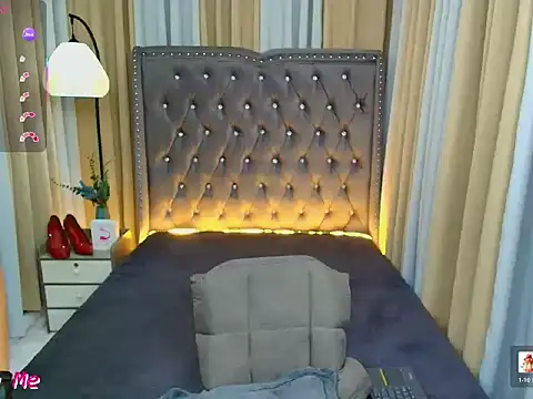 Snapshot of Clea_Moore chatting on March 2026 03:54:01 AM Clea Moore online show from March 2026 03:54:01 AM