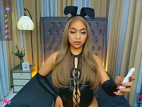 Snapshot of Clea_Moore chatting on March 2026 03:12:01 AM Clea Moore online show from March 2026 03:12:01 AM