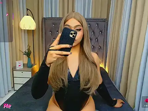 Snapshot of Clea_Moore chatting on March 2026 03:21:02 AM Clea Moore online show from March 2026 03:21:02 AM