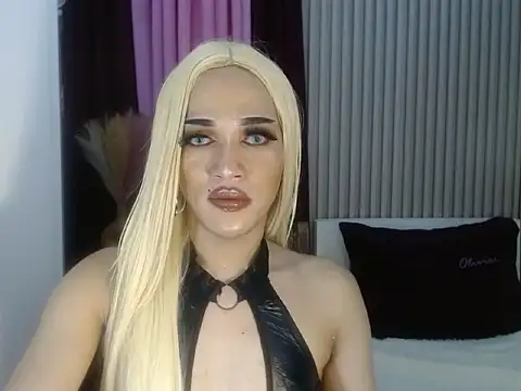 Kendalllust online show from May 2026 02:25:01 PM