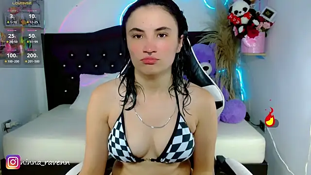 AriaDark online show from April 2026 09:02:02 PM