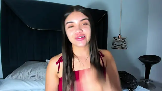 EmmaSnnow online show from February 2026 12:31:01 PM