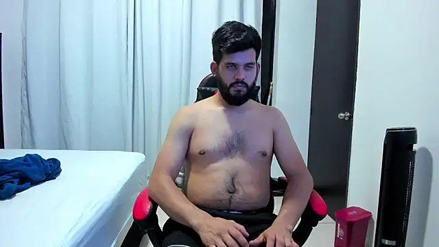 LucasBeaumont online show from February 2026 08:29:01 AM