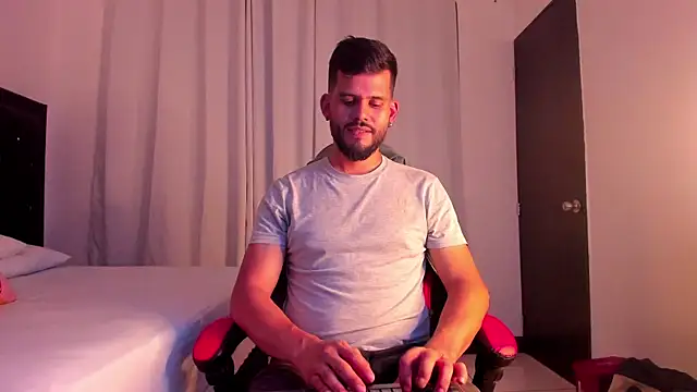 LucasBeaumont online show from February 2026 06:06:01 AM