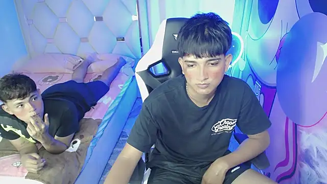 Maxwell boys online show from January 2026 03:33:01 AM