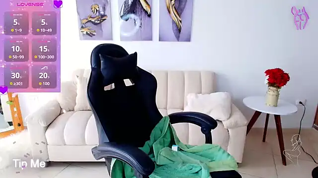 Cristina Ferreir online show from March 2026 01:27:01 PM