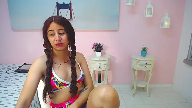 scarlett clyde online show from March 2026 01:46:02 PM