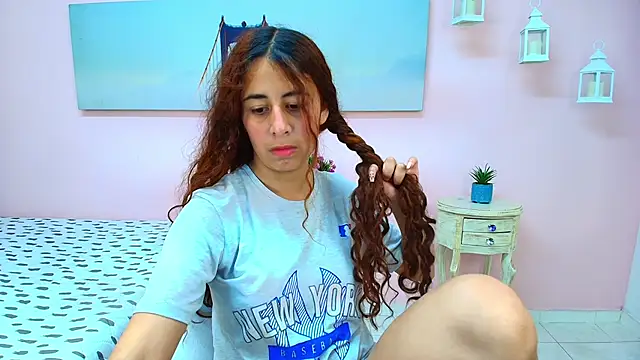 scarlett clyde online show from June 2026 12:33:01 PM