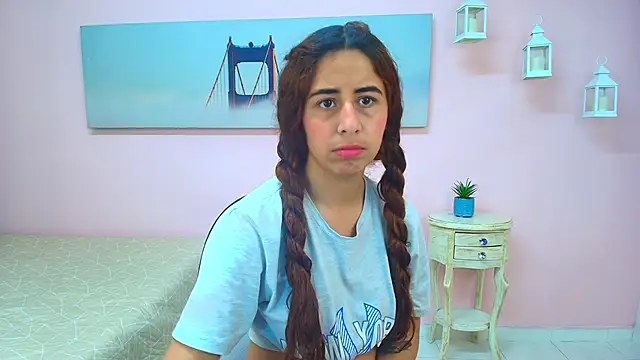 scarlett clyde online show from June 2026 01:46:01 PM