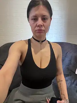 Snapshot of AlisRoxy chatting on March 2026 09:35:01 AM AlisRoxy online show from March 2026 09:35:01 AM