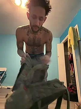 CcincoVilla online show from February 2026 02:05:02 AM