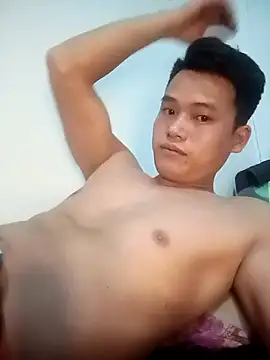 Snapshot of Maycute18 chatting on February 2026 04:15:02 PM Maycute18 online show from February 2026 04:15:02 PM