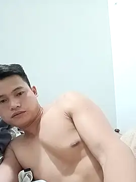 Snapshot of Maycute18 chatting on March 2026 12:33:02 PM Maycute18 online show from March 2026 12:33:02 PM