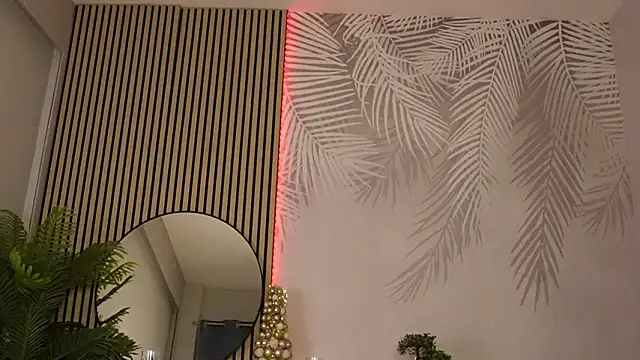 HottieLillyXXX online show from February 2026 08:51:02 PM