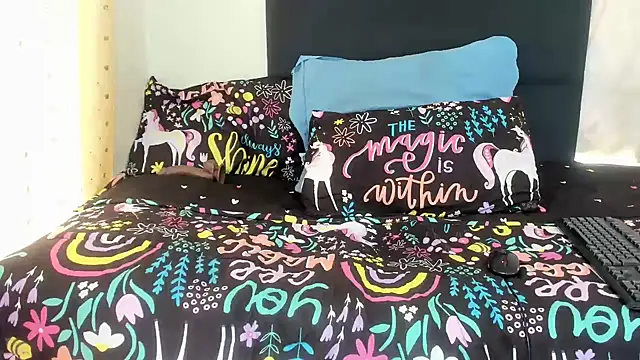 B Slut online show from March 2026 11:37:02 AM