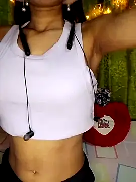 Maliha Chowdhury online show from May 2026 02:43:01 PM