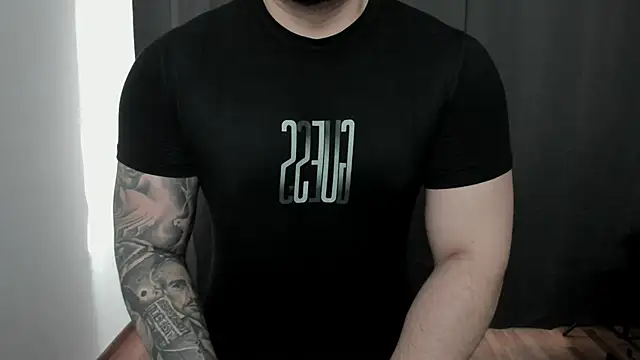 Snapshot of TONYWILSONN chatting on March 2026 06:28:02 AM TONYWILSONN online show from March 2026 06:28:02 AM