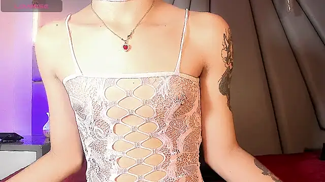 Snapshot of Miss-Saraii chatting on March 2026 05:05:01 PM Miss-Saraii online show from March 2026 05:05:01 PM