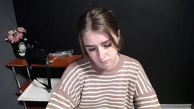 Sunny siren online show from January 2026 01:15:01 PM