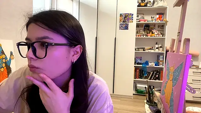 SaintMari online show from May 2026 02:22:01 PM