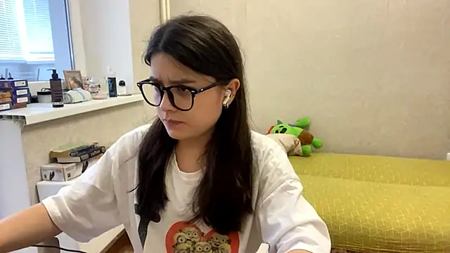 SaintMari online show from June 2026 02:34:01 PM