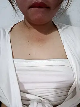 Elizabeth8 online show from February 2026 10:19:01 PM