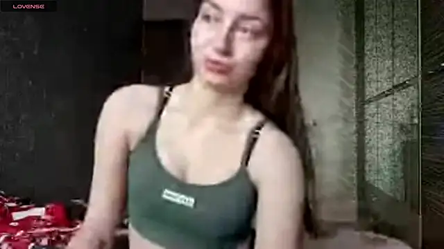 Snapshot of MousyHello chatting on March 2026 07:35:02 AM MousyHello online show from March 2026 07:35:02 AM