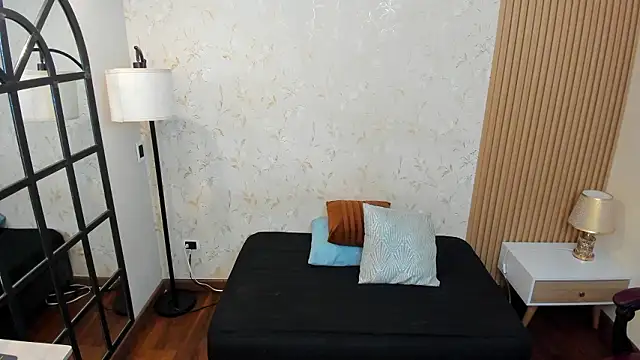 emeraldbell online show from February 2026 12:04:01 PM