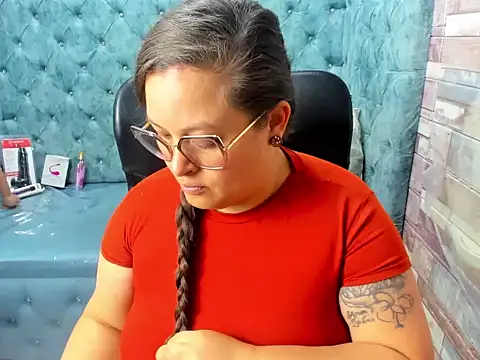 Sarah Boobs  online show from May 2026 03:45:01 AM