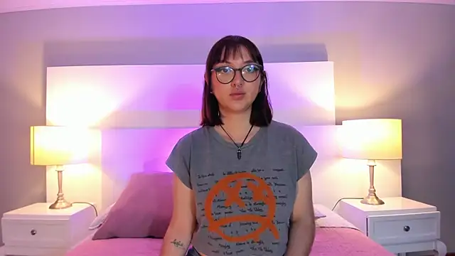 Violett Prince1 online show from February 2026 12:21:01 PM