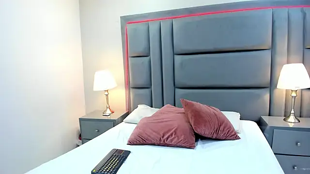 KendalFoxx online show from May 2026 12:10:01 PM