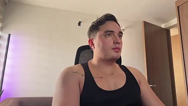 Robyn Rocki online show from February 2026 04:11:02 PM