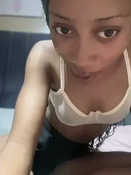 Snapshot of diamond_Ines chatting on February 2026 12:42:02 AM diamond Ines online show from February 2026 12:42:02 AM