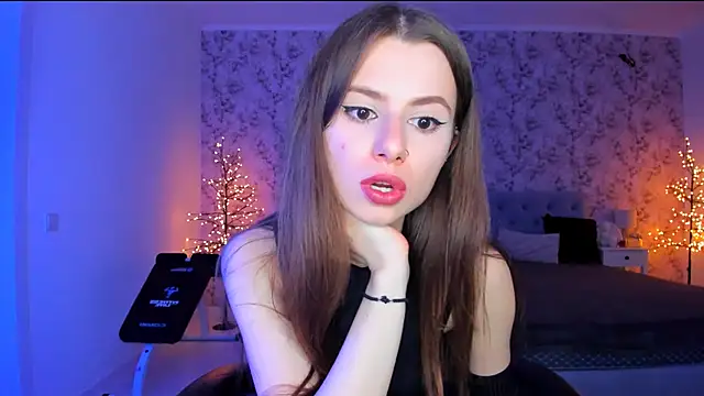 Snapshot of Hot_Molly5 chatting on May 2026 06:57:02 PM Hot Molly5 online show from May 2026 06:57:02 PM