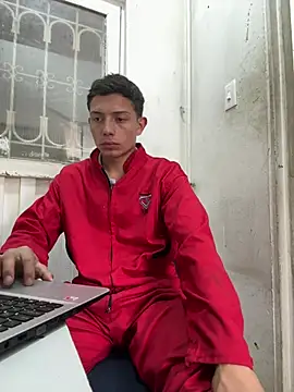 santiObrero online show from May 2026 04:12:02 PM