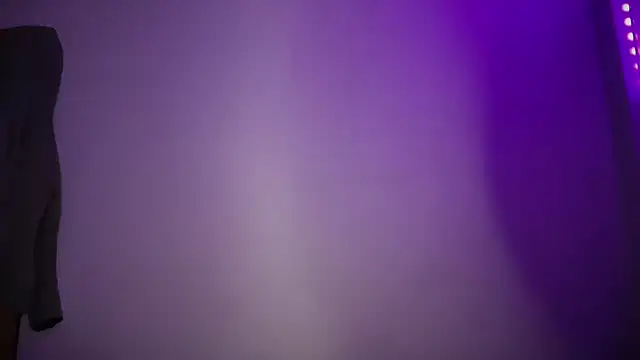 Hotte een online show from February 2026 01:00:02 AM