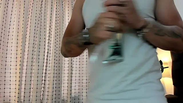 cami-coral1 online show from February 2026 02:20:02 PM