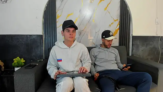 Angel Villareal online show from February 2026 05:07:02 AM