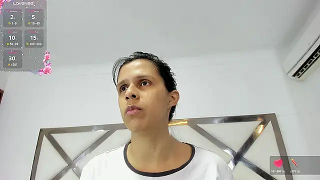 mitzukywinteer online show from May 2026 08:17:02 PM