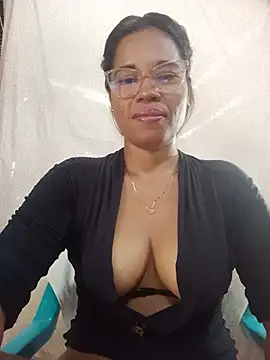 Snapshot of Yandris_1212 chatting on July 2026 02:09:01 PM Yandris 1212 online show from July 2026 02:09:01 PM