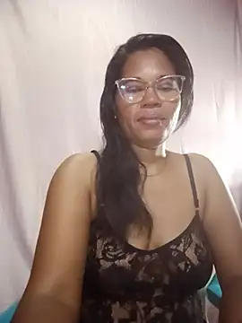 Snapshot of Yandris_1212 chatting on July 2026 01:44:01 AM Yandris 1212 online show from July 2026 01:44:01 AM