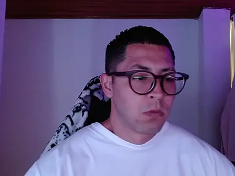 Spilios low online show from February 2026 07:28:01 PM