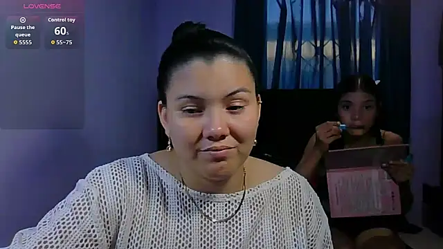 Helena-Paola online show from February 2026 10:00:02 PM
