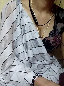 Snapshot of annugirl chatting on March 2026 08:20:02 AM annugirl online show from March 2026 08:20:02 AM